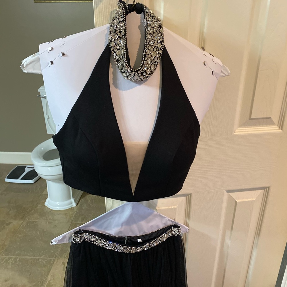 Sherri Hill prom dress